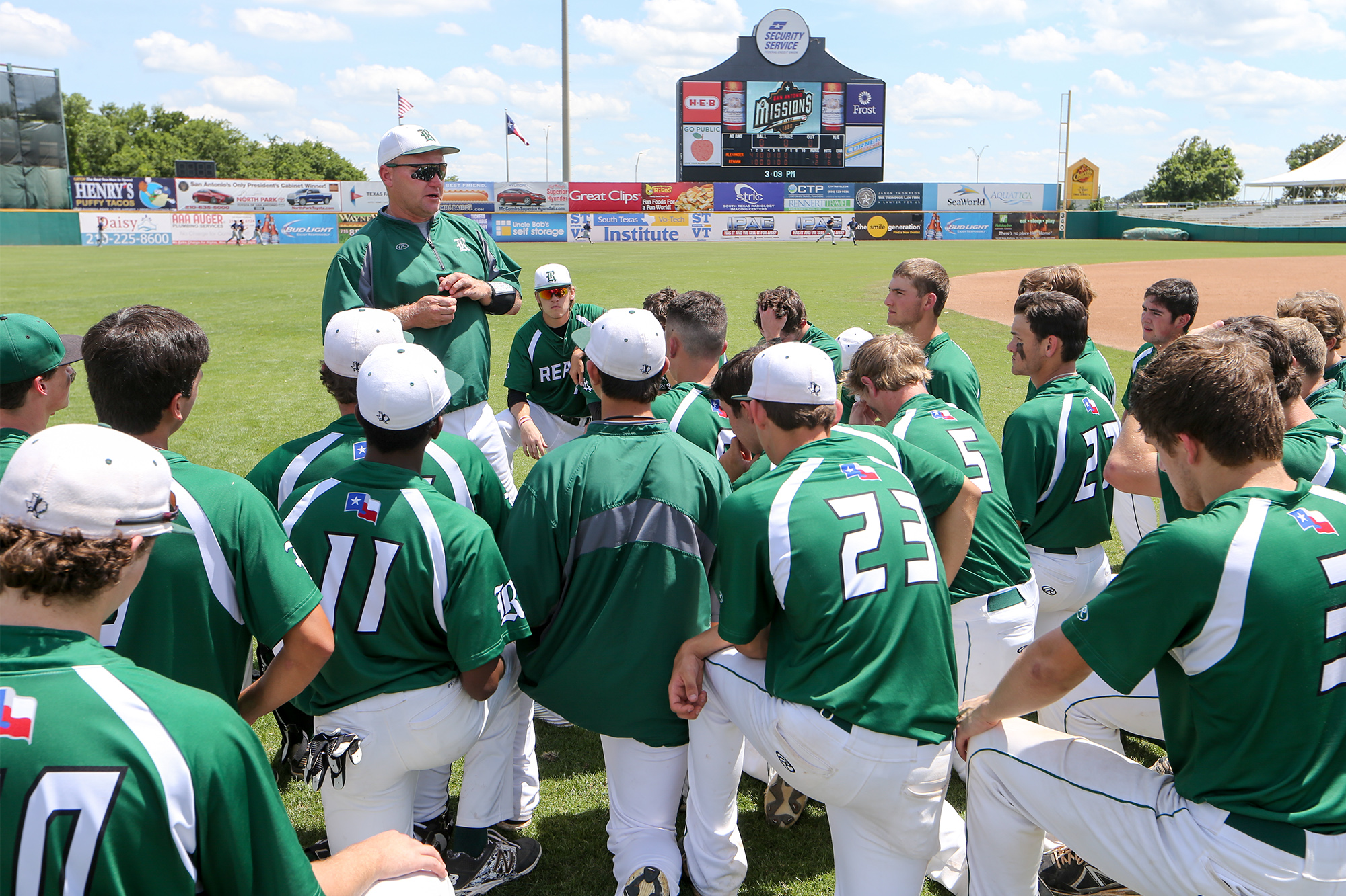 Laredo Alexander ends Reagan's baseball season
