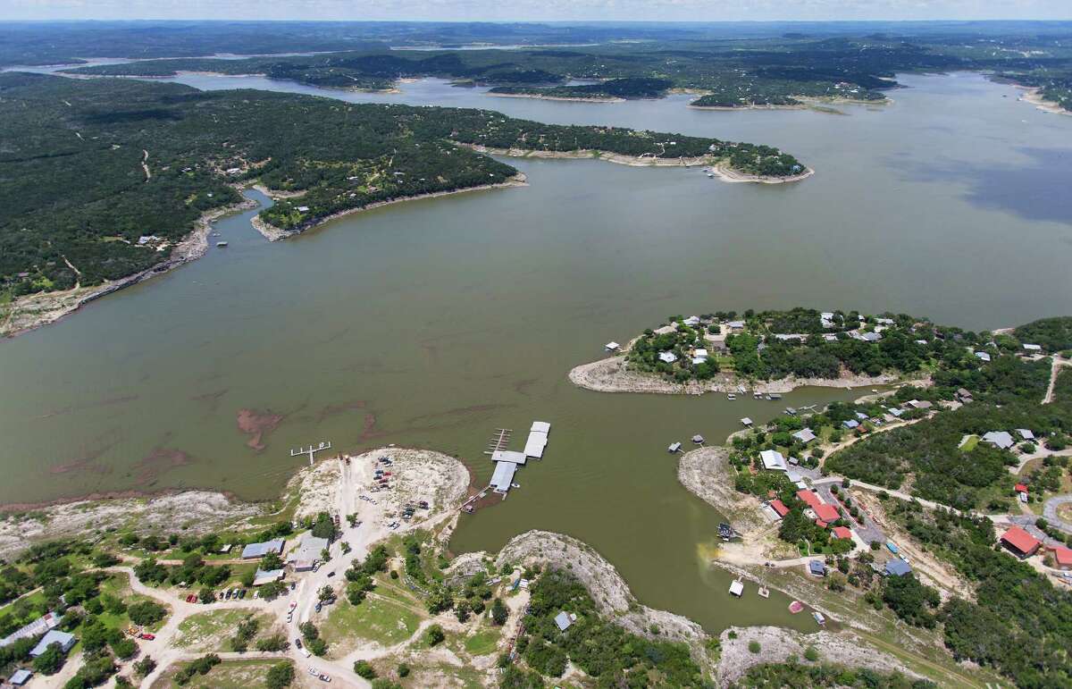 A revived Medina Lake is luring back old friends