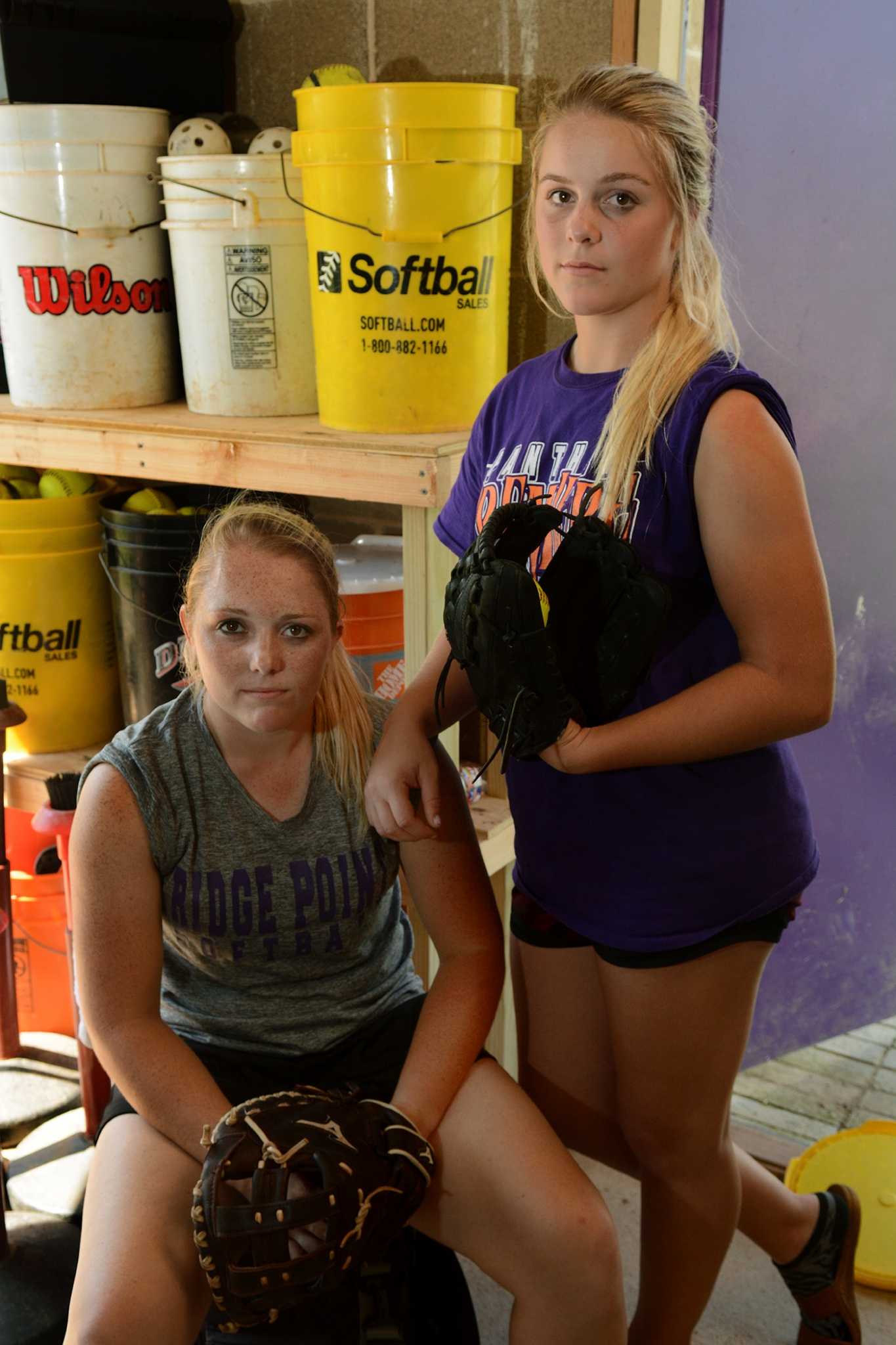 Slap hitters, speed get Ridge Point to 5A softball semis