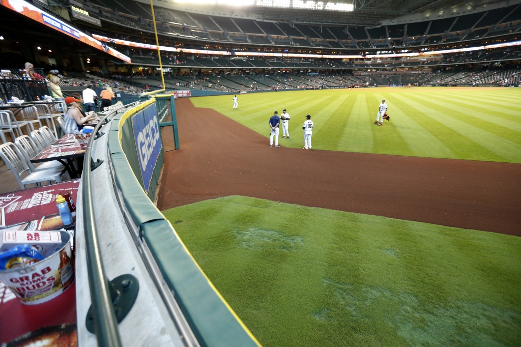 Planned Tal's Hill renovation postponed at Minute Maid Park