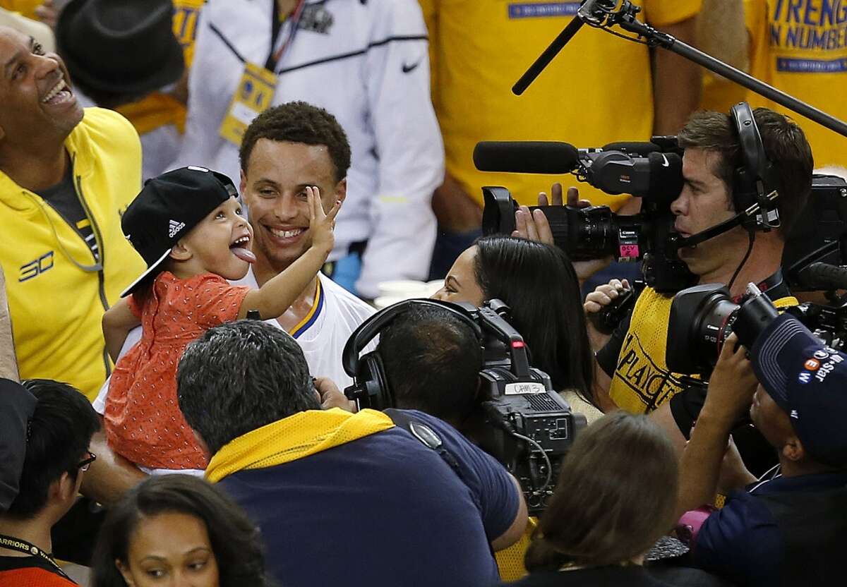 4 adorable Riley Curry moments of 2016 – #WWRD
