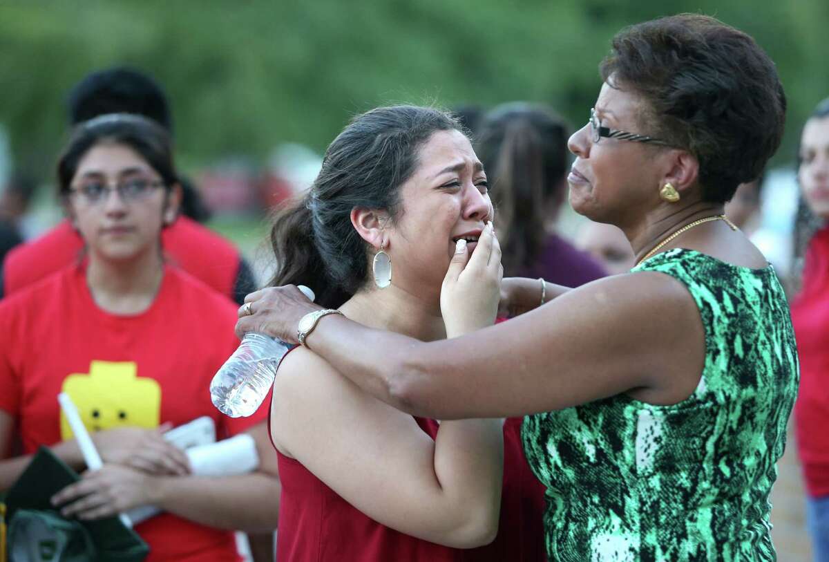 Vigil held for Klein Forest teen