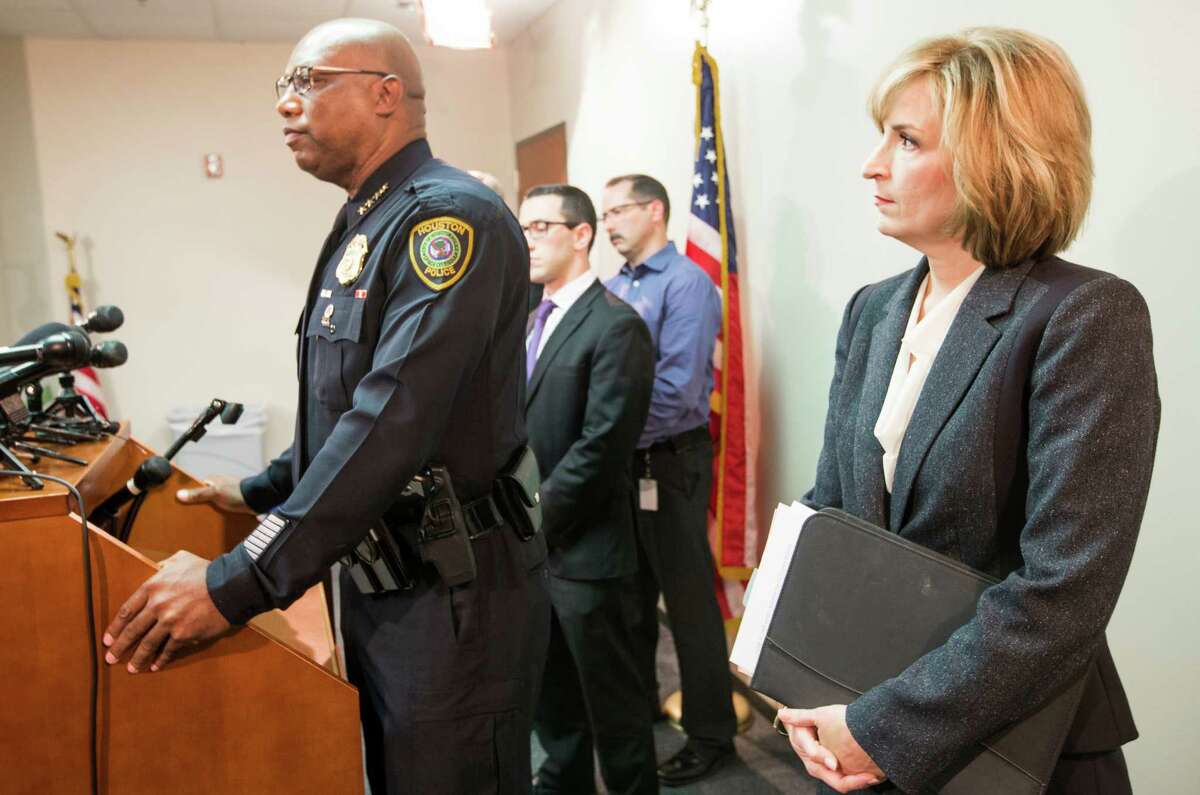 DA drops murder charge in killing of HPD officer