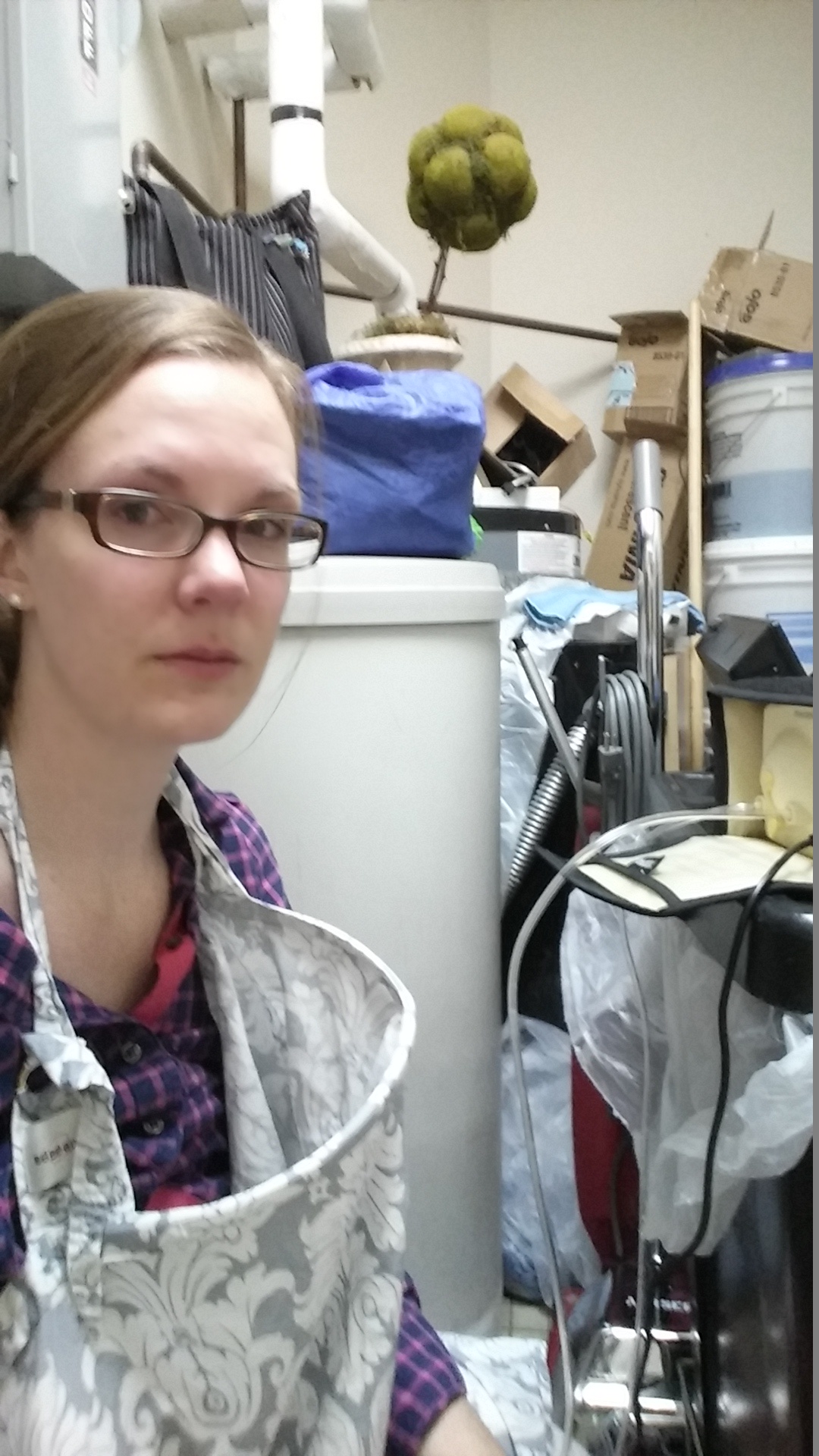 Austin mother unable to find a nursing area at LAX directed to a