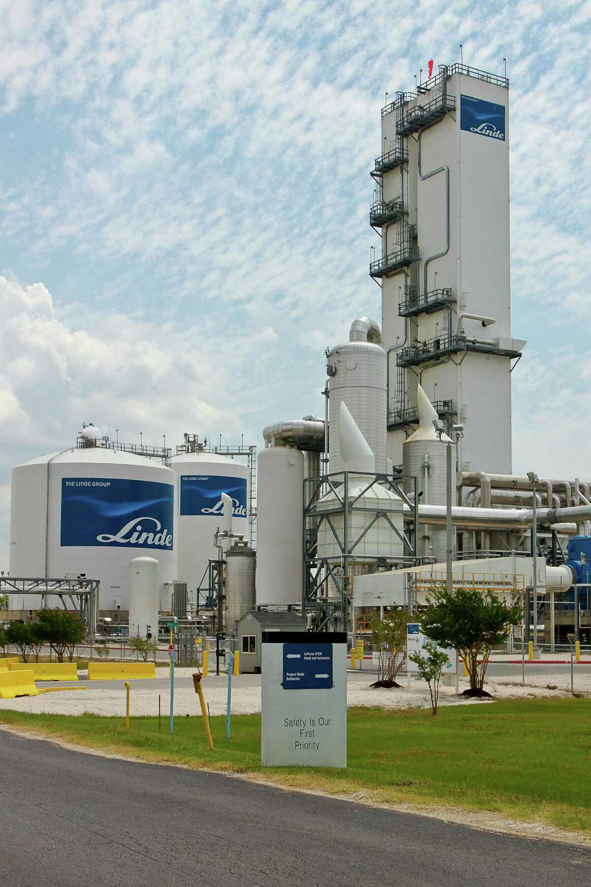 Linde's new Air Separation Unit, a state-of the-art facility, in La Porte. The facility converts natural gas into products used by the downstream sector, and represents a $200 million investment by Linde North America. (For the Chronicle/Gary Fountain, June 9, 2015)