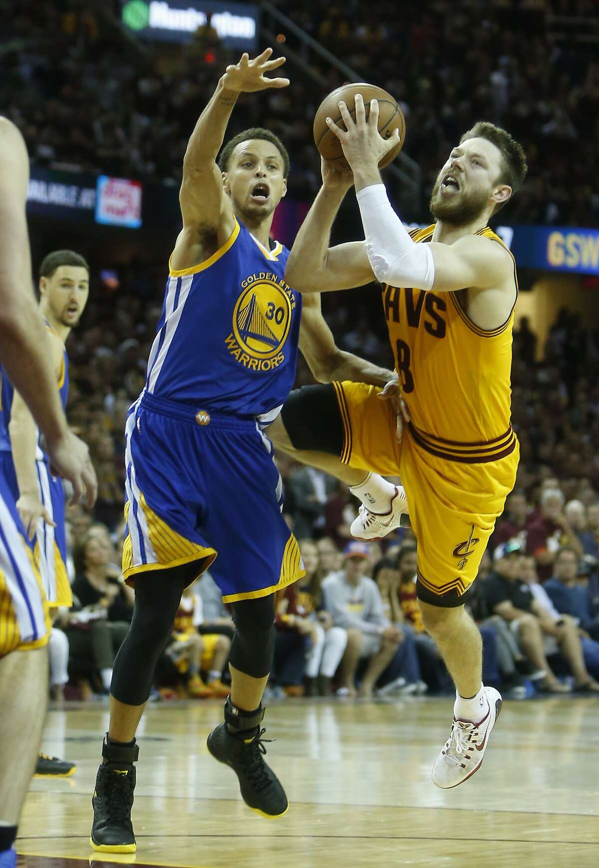 Warriors can’t dig out of big hole, lose Game 3 to Cavs