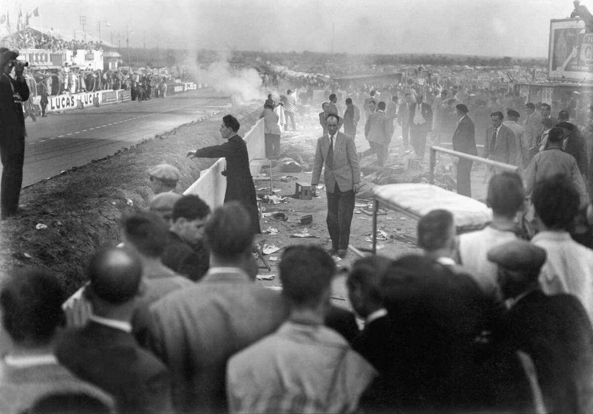 80+ killed in 1955 Le Mans race The deadliest day in auto racing history