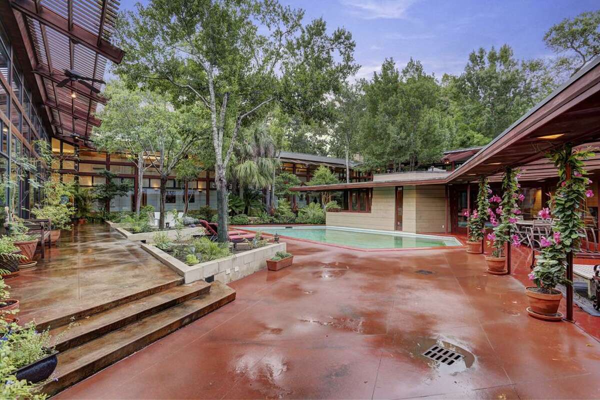 Houston home designed by Frank Lloyd Wright on the market