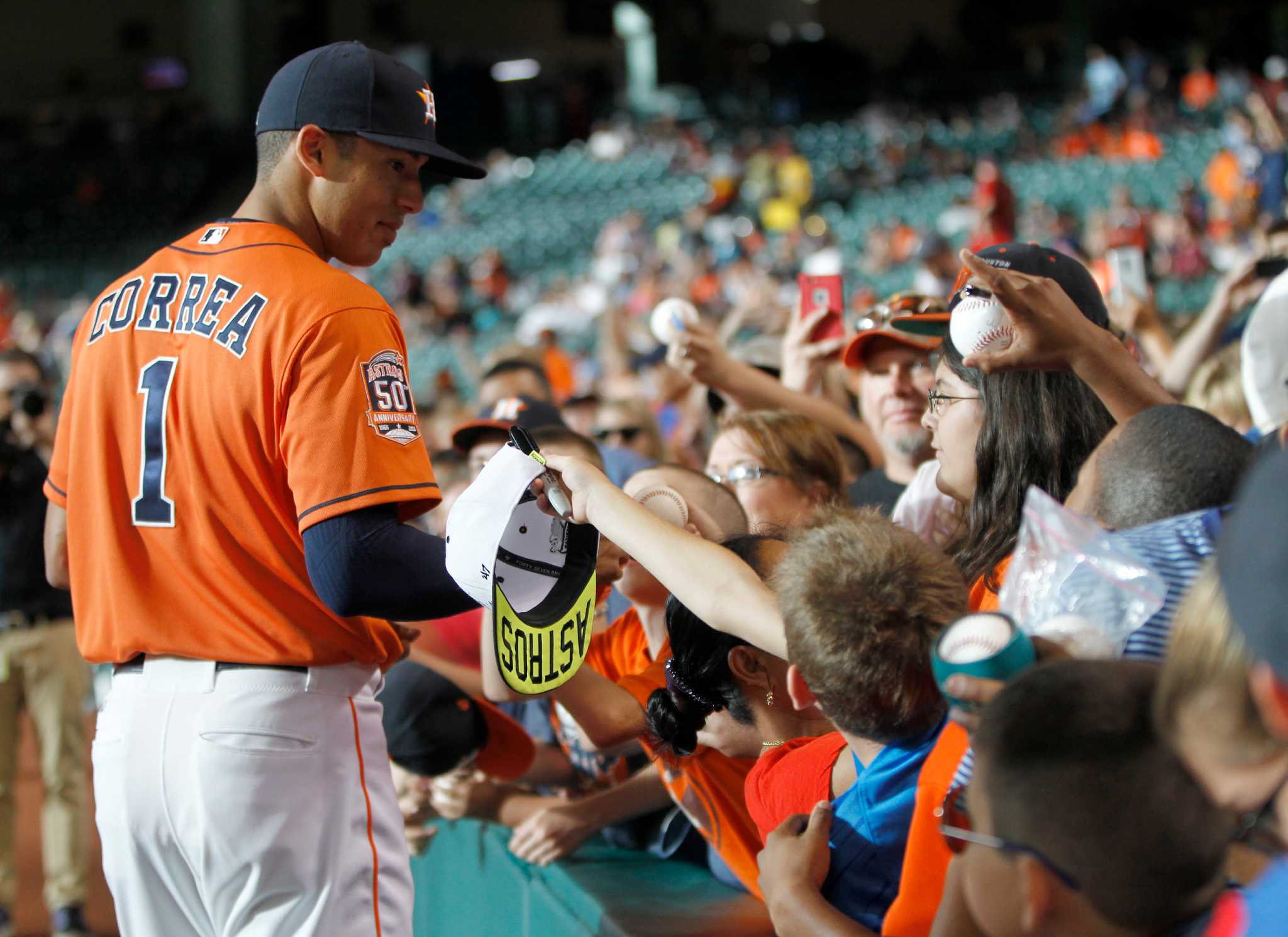 Correa shows the power to enchant fans right off the bat