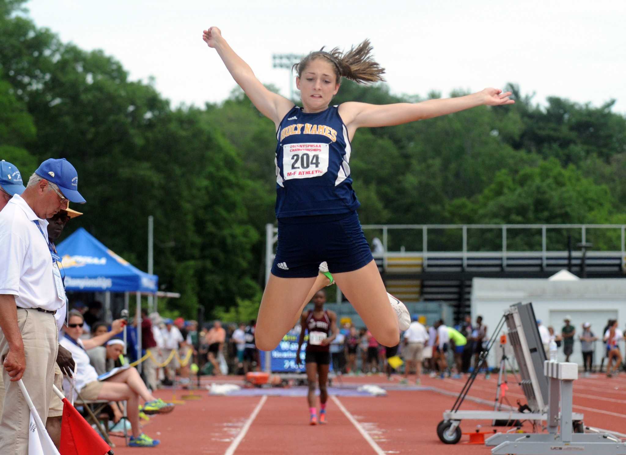 Collin Rowe Helps Shenendehowa 3,200 Relay Hold On For State Title