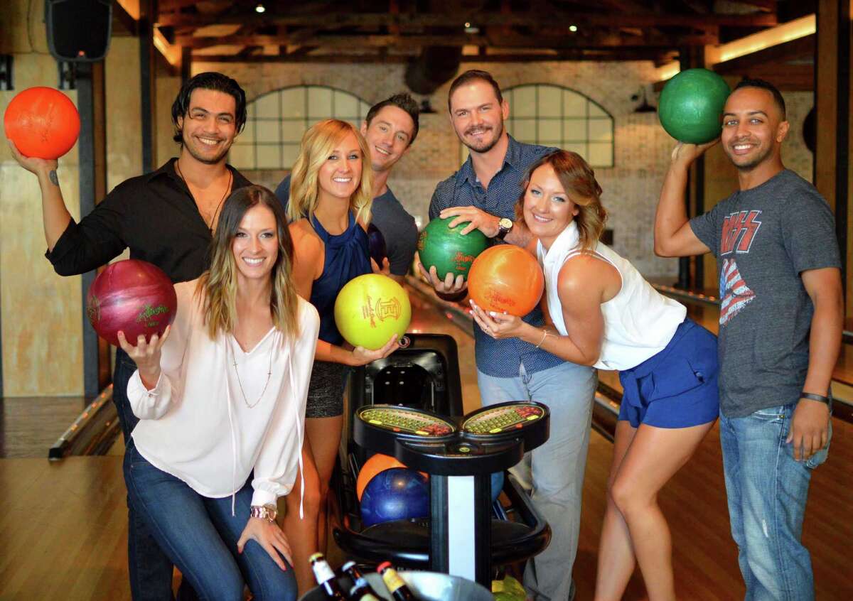 15lane bowling alley, restaurant Bowl and Barrel coming to The Rim in