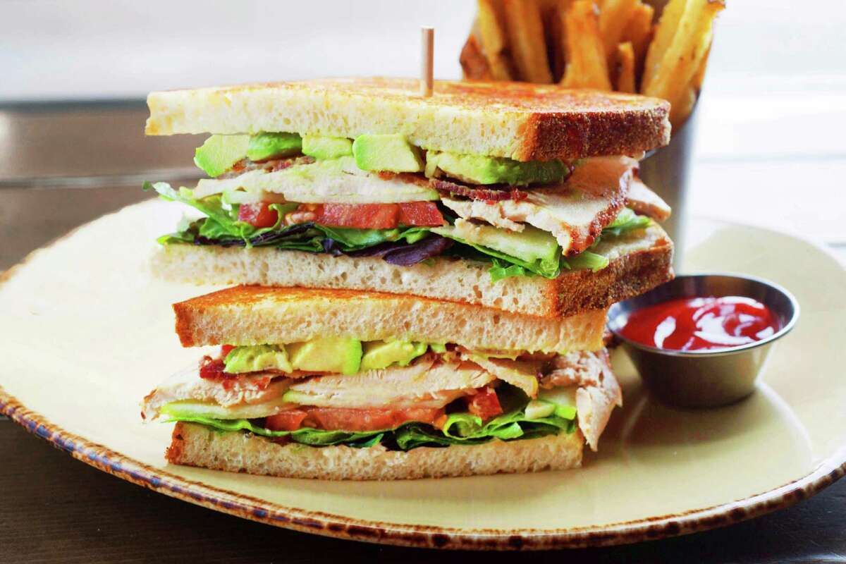 15lane bowling alley, restaurant Bowl and Barrel coming to The Rim in