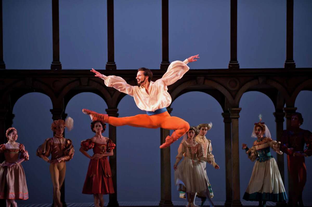 After flooding canceled last Sunday's show, Simon Ball will get another swan song as Petruchio in Houston Ballet's production of "The Taming of the Shrew."