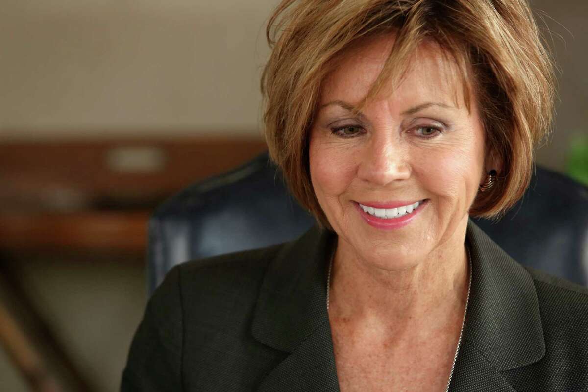 San Antonio City Manager Sheryl Sculley will be honored May 4 with the Executive Award for Large Business.