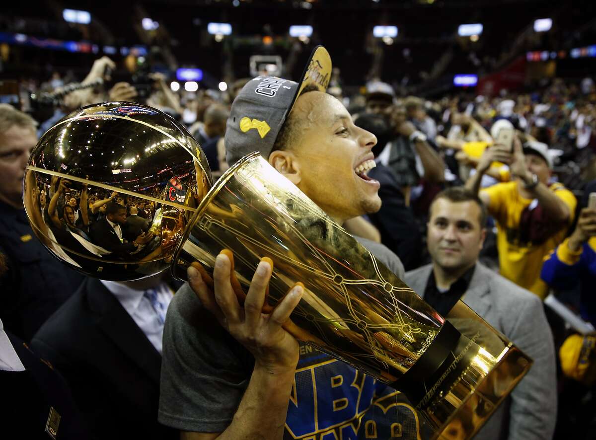 Warriors beat Cavs, capture first title in 40 years