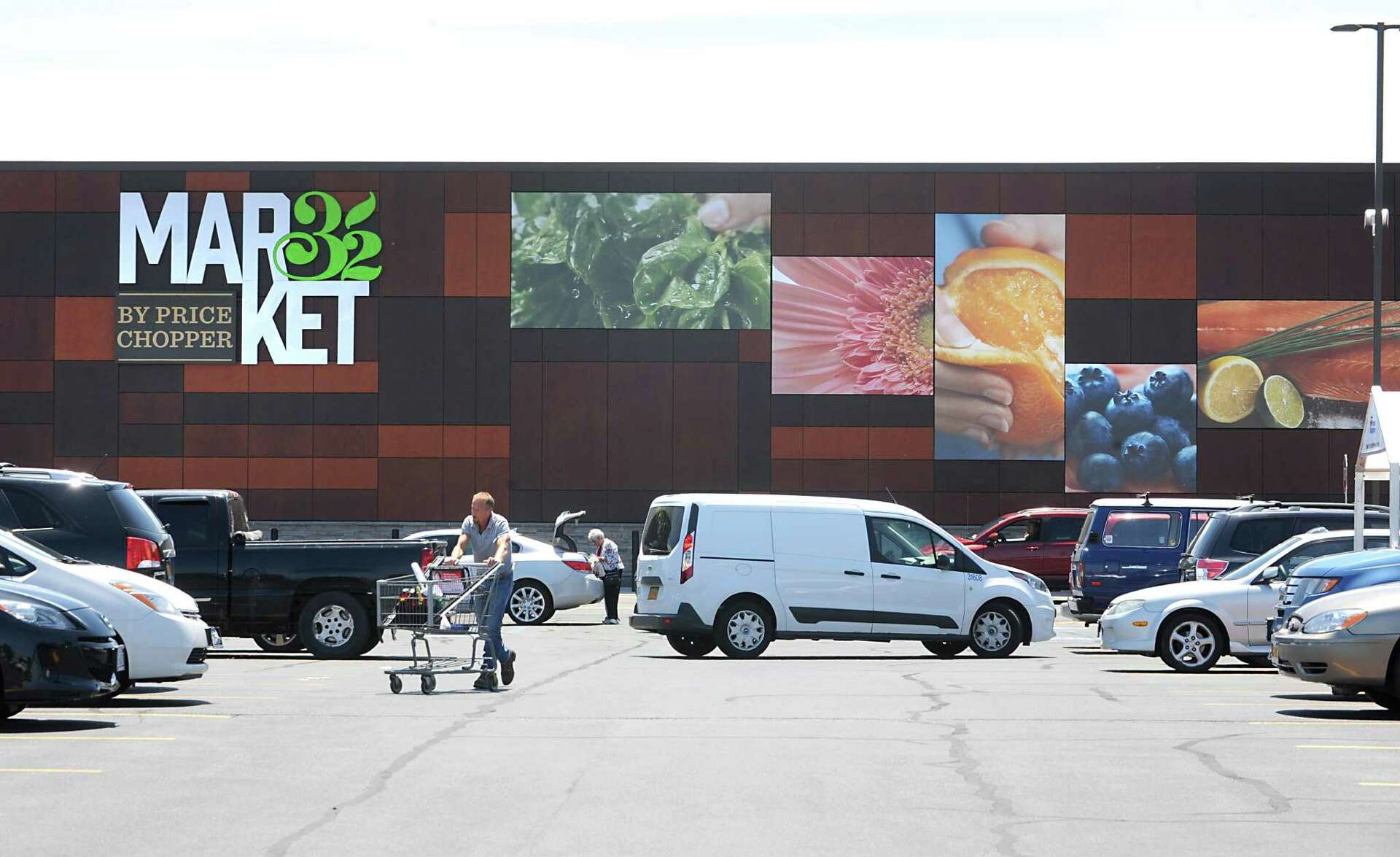 Market 32 stores won't sell tobacco in line with focus on health,  nutrition, Golub Corp. says