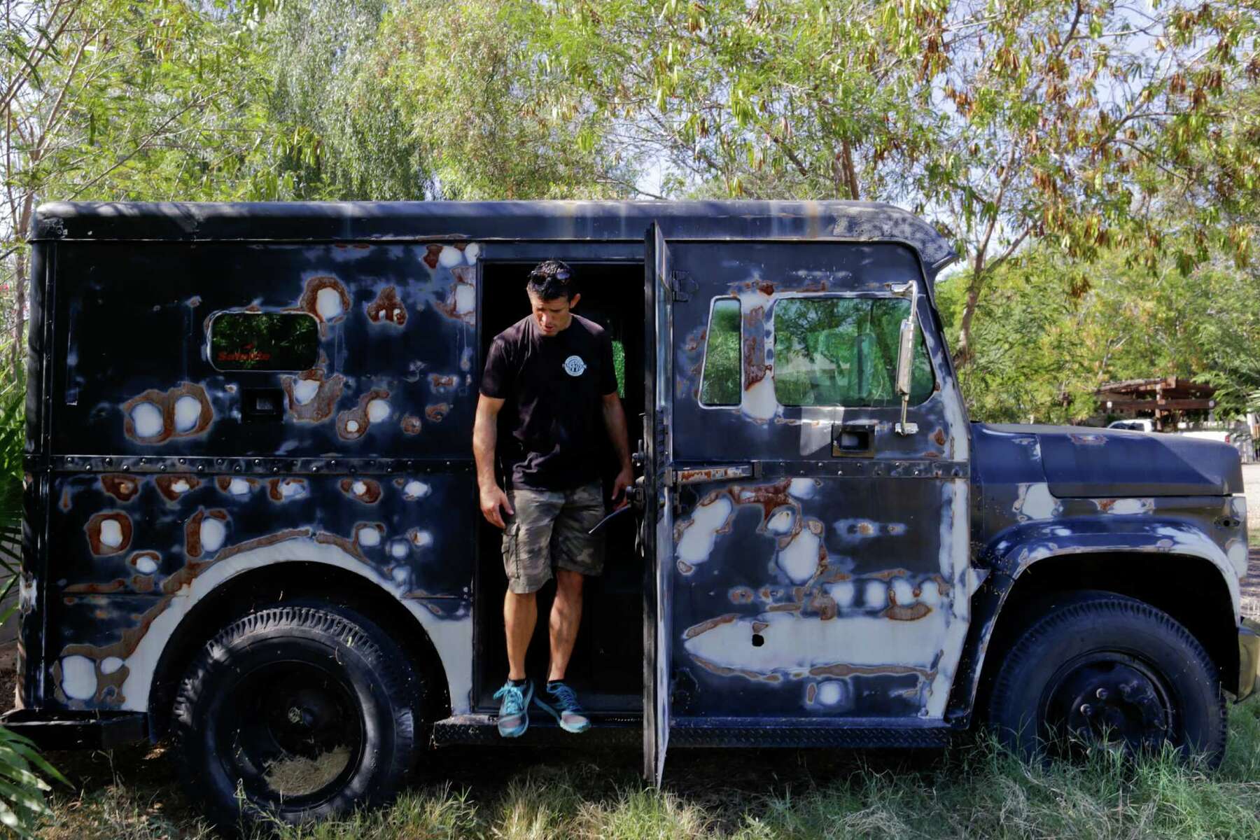 Privately Owned Armored Trucks Raise Eyebrows After Attack On Dallas Police