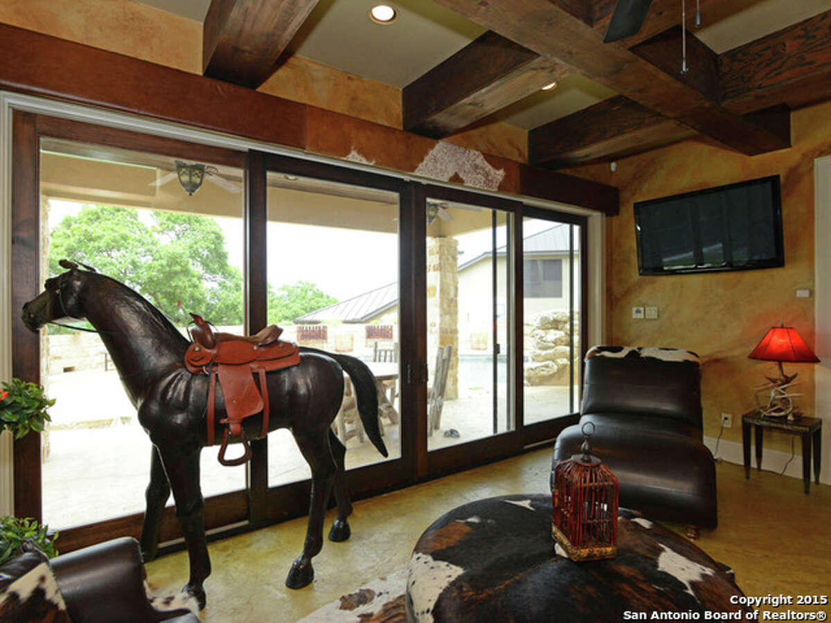 For sale 11 San Antonio homes with man caves fit for any dad