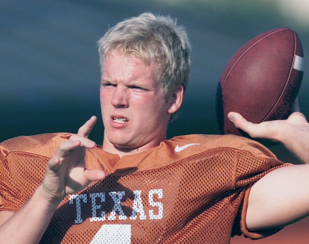 Chris Simms admits he received '$100 handshakes' from Texas boosters, says  'it's happening everywhere.'