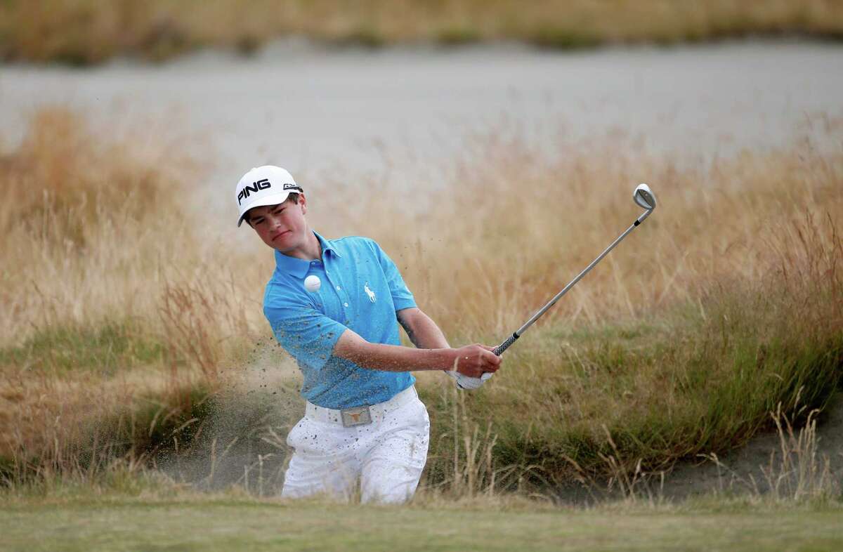 Houston teen enjoys picture