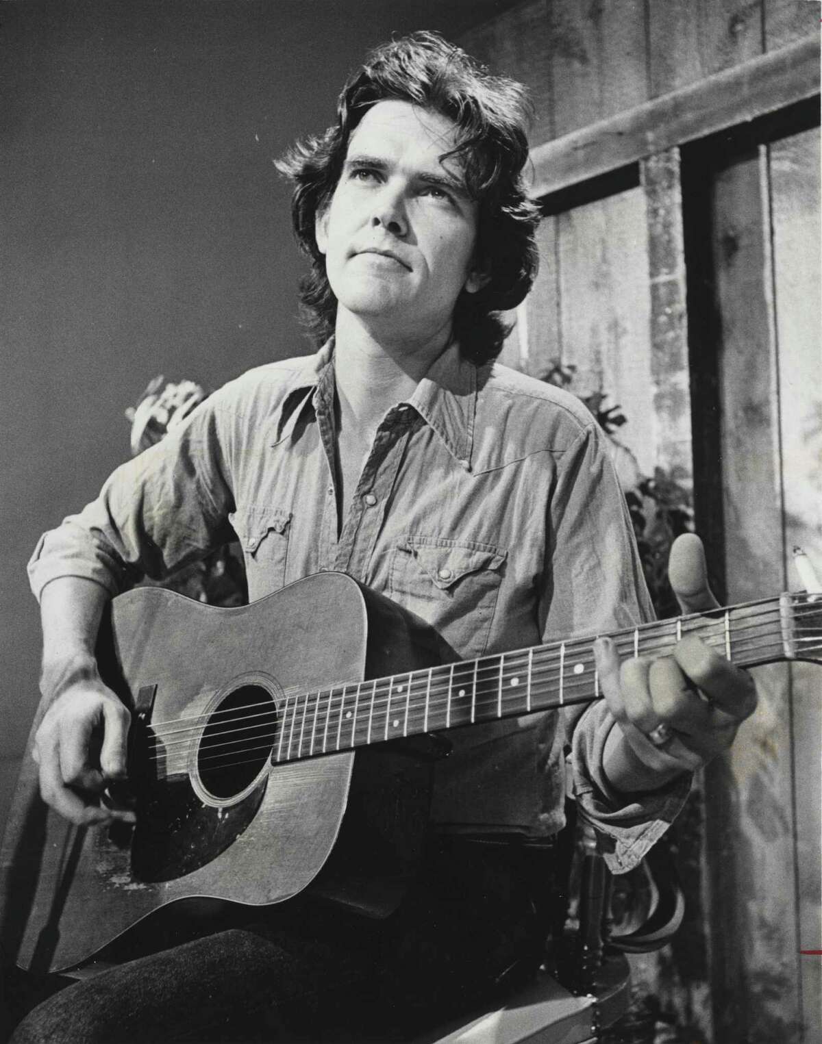 Guy Clark, iconic Texas songwriter, dies at 74