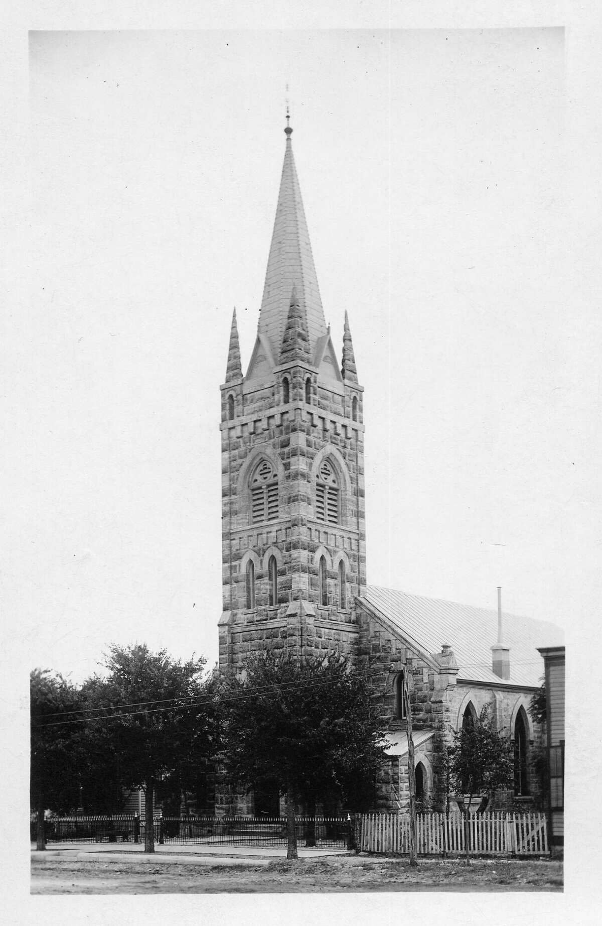 Historical photos of Fredericksburg, 'Hub of the Hills'