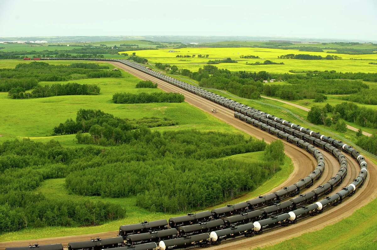 USD Partners expands to carry oil sands by rail