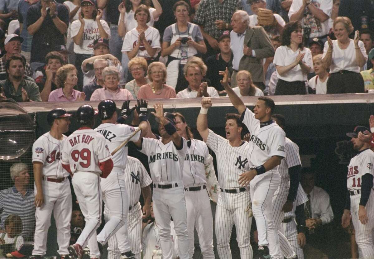 Mariners' Edgar Martinez almost hits baseball to train tracks during