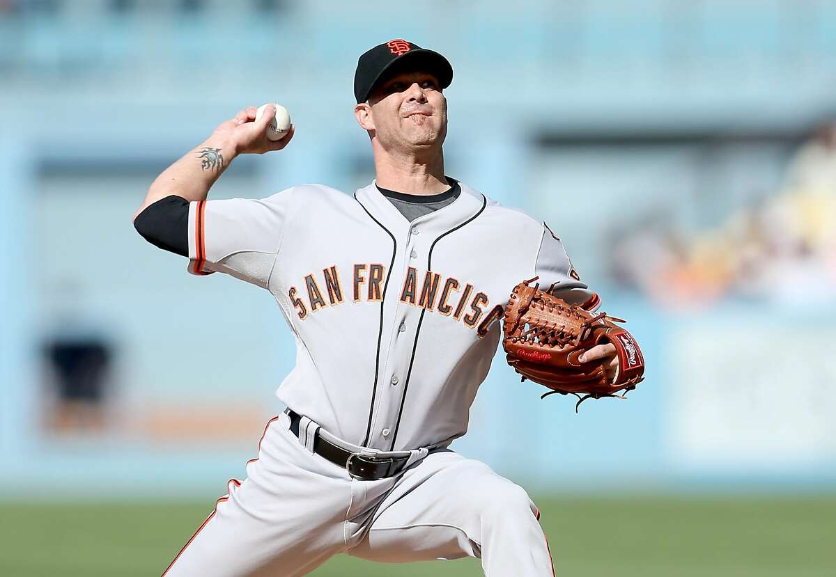 LOS ANGELES, CA - JUNE 20: Tim Hudson #17 of the San Francisco Giants throws a pitch against the Los Angeles Dodgers at Dodger Stadium on June 20, 2015 in Los Angeles, California. (Photo by Stephen Dunn/Getty Images)