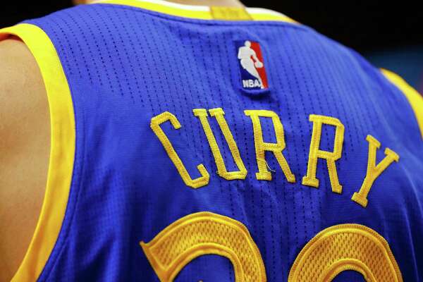 gsw jersey numbers