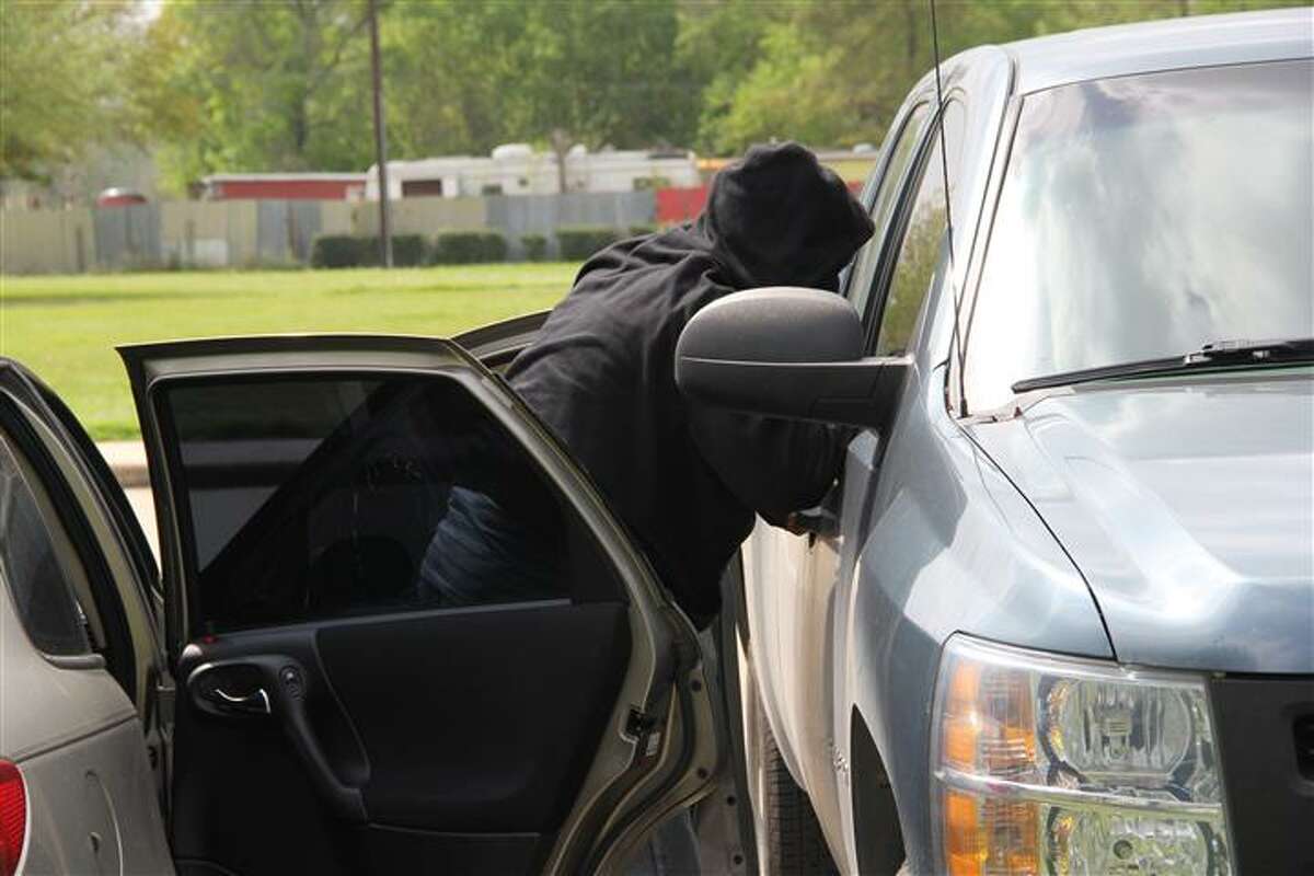 An HPD jugging training photo of a simulated burglary from a motor vehicle in 2014 provided to the Chronicle by the Houston Police Department.