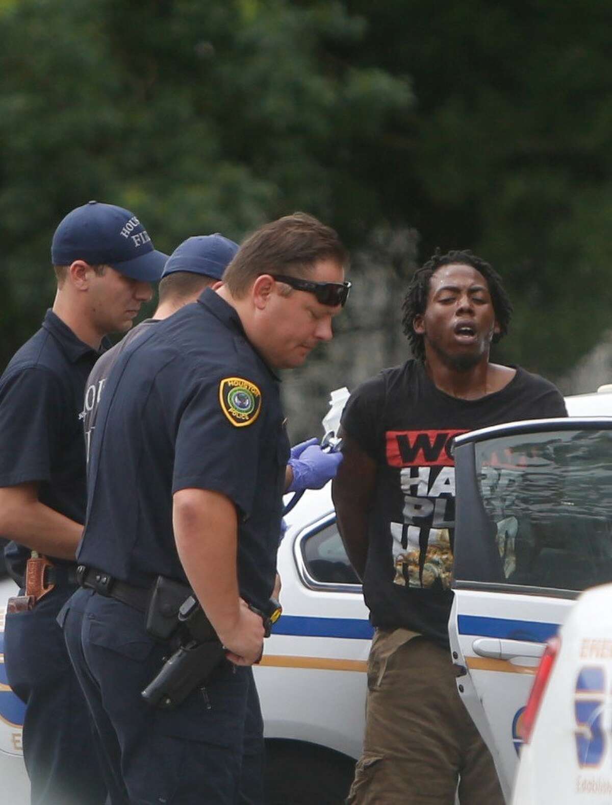 Police car chase ends in suspect crash