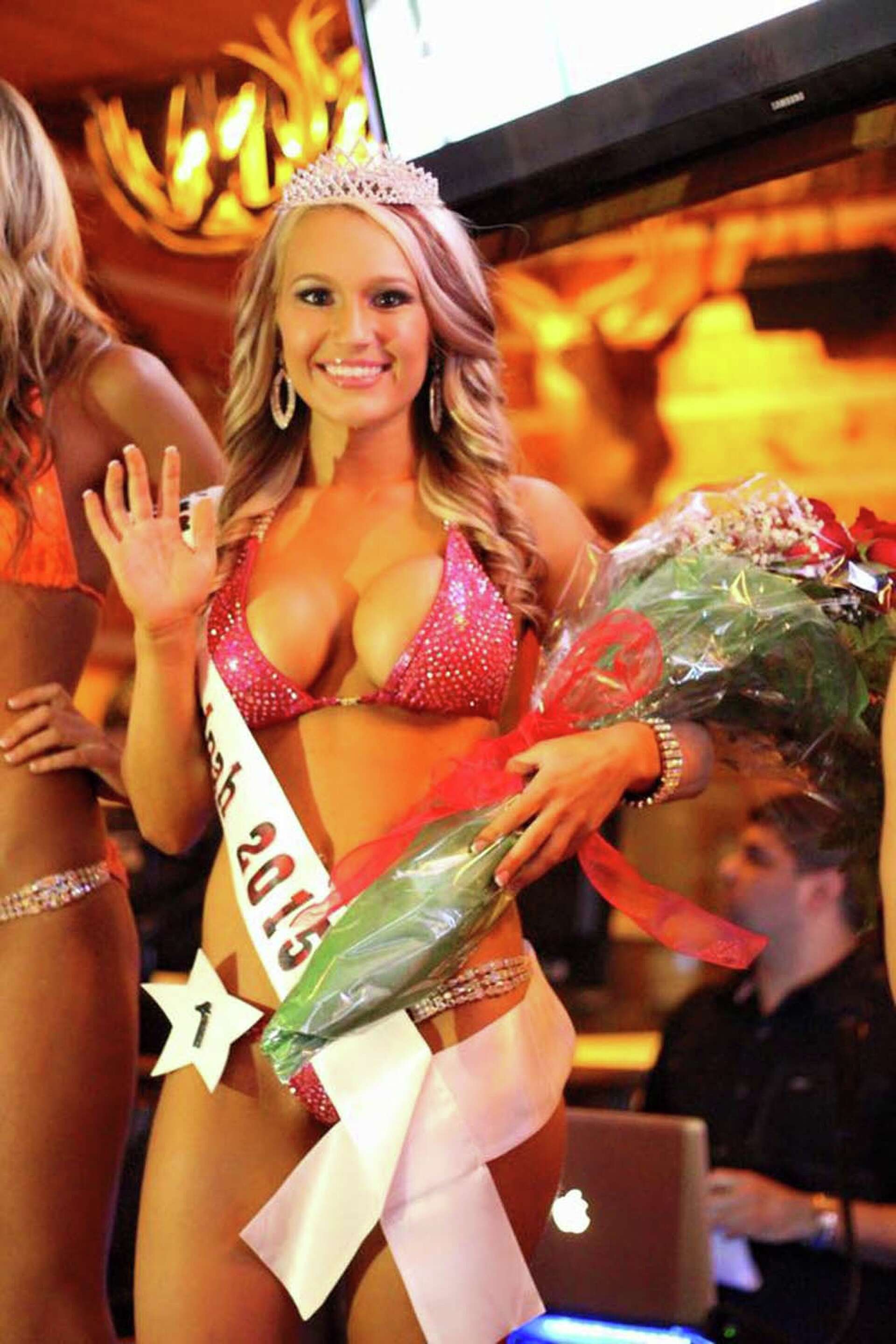 Who will be Miss Twin Peaks 2015?