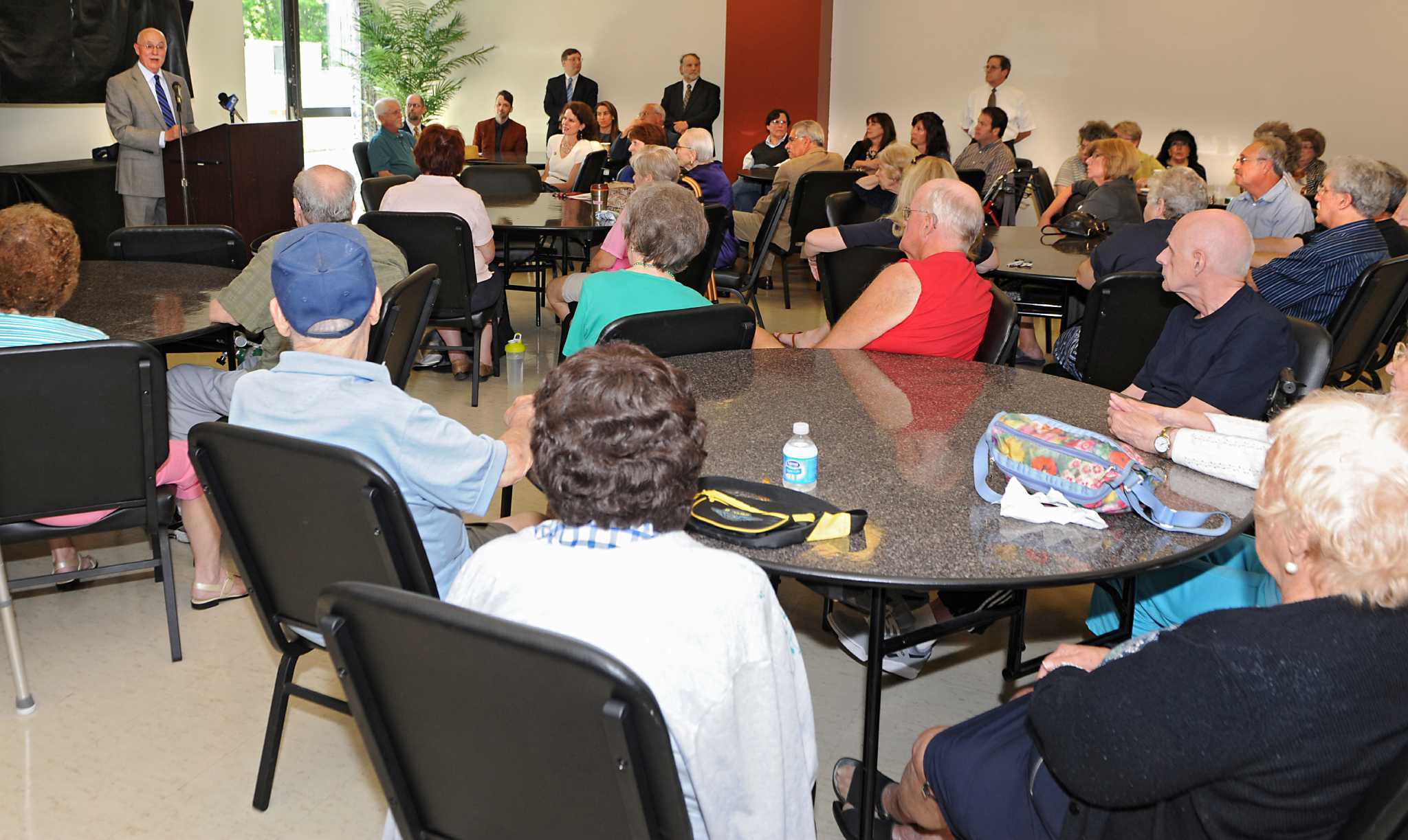 Photos: Apartment revitalization - Apartment Revitalization Through Artistic Incorporation