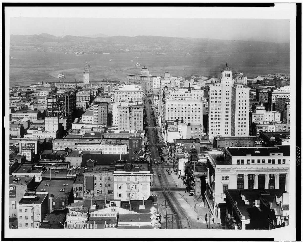 A cityscape of San Francisco's business district taken from California Street on April 28, 1922.