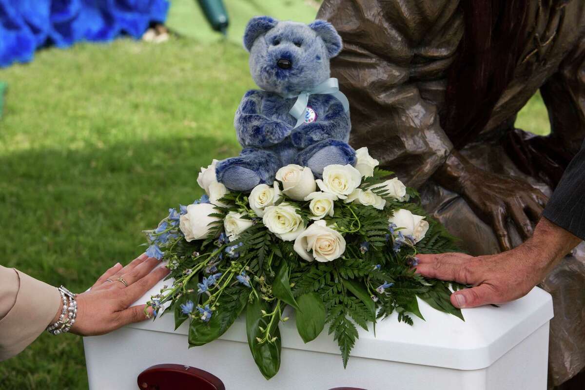 teddy bear funeral