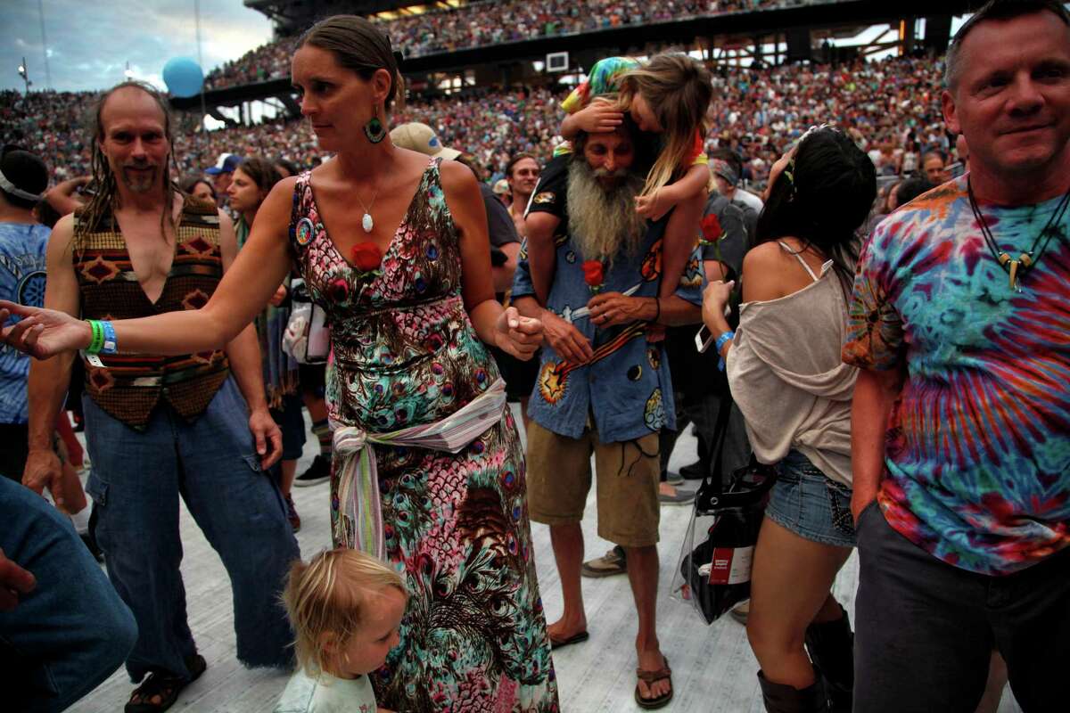 Deadheads In Force As Shows Finally Arrive 7491