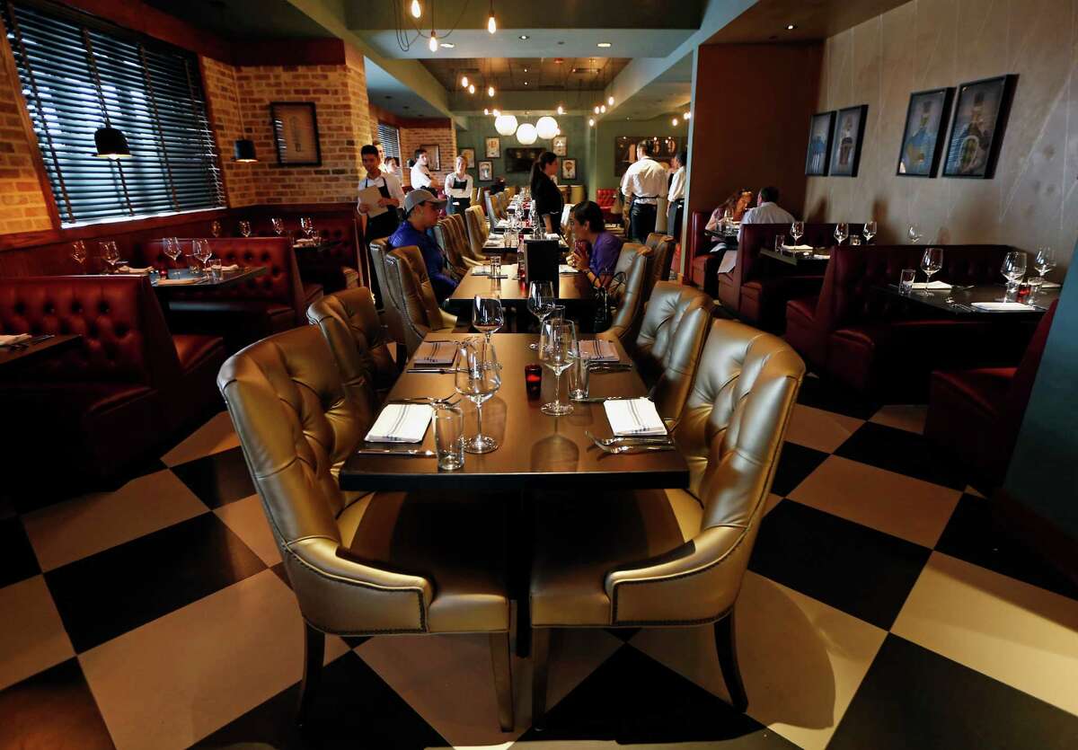 New Gallery Furniture showroom features animals, too