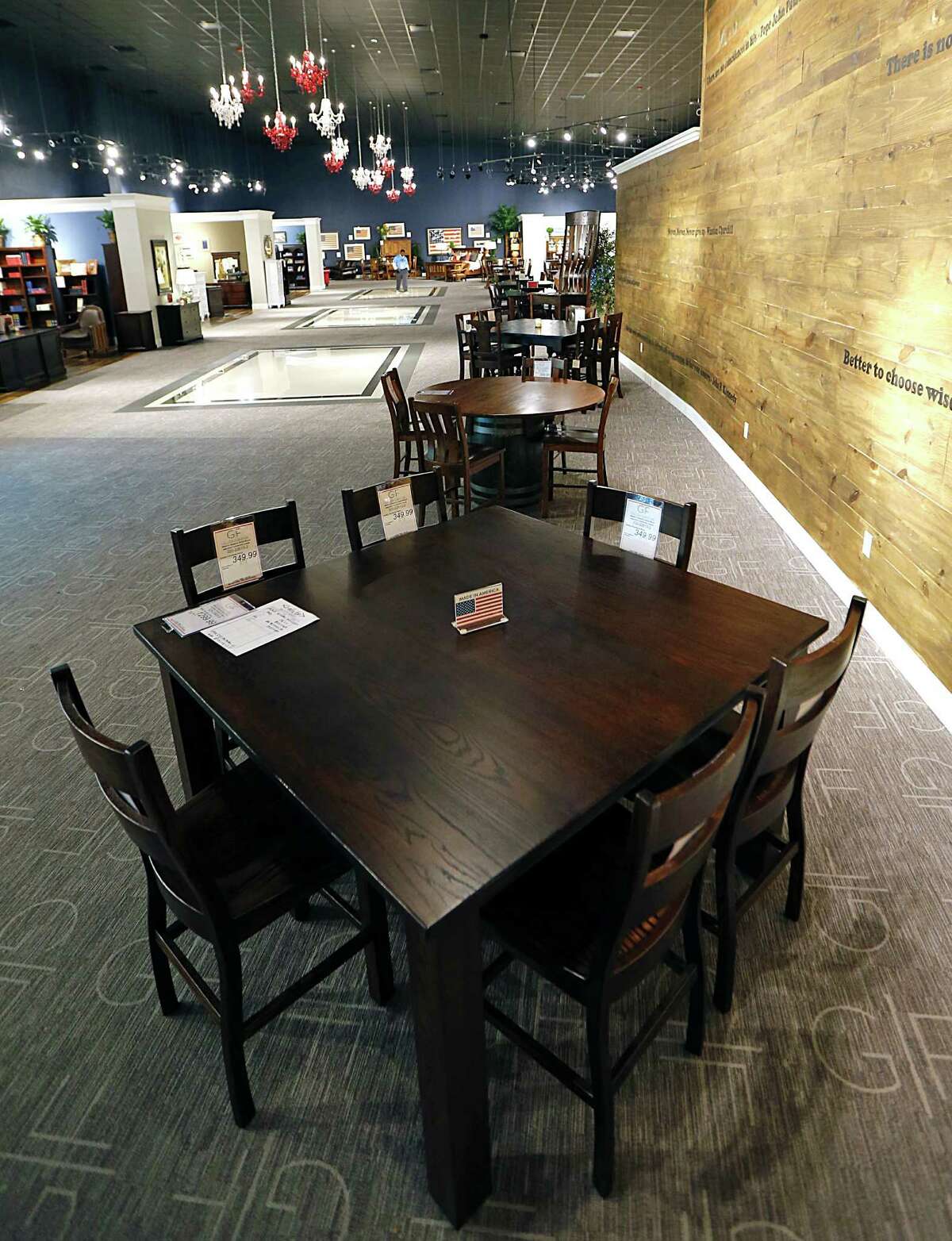 New Gallery Furniture showroom features animals, too