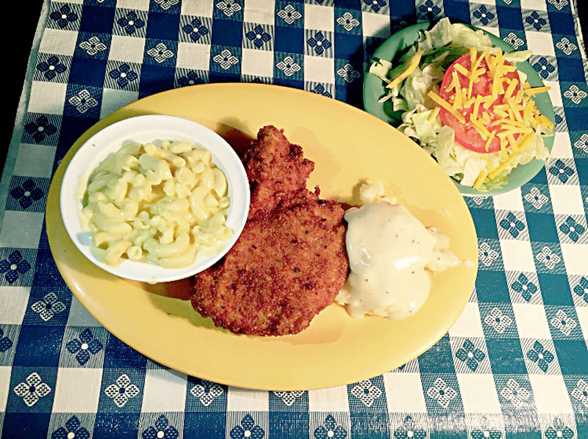 Country cooking on the Eastside. From homemade bread, country chicken fried  steak to delicious homemade desserts.