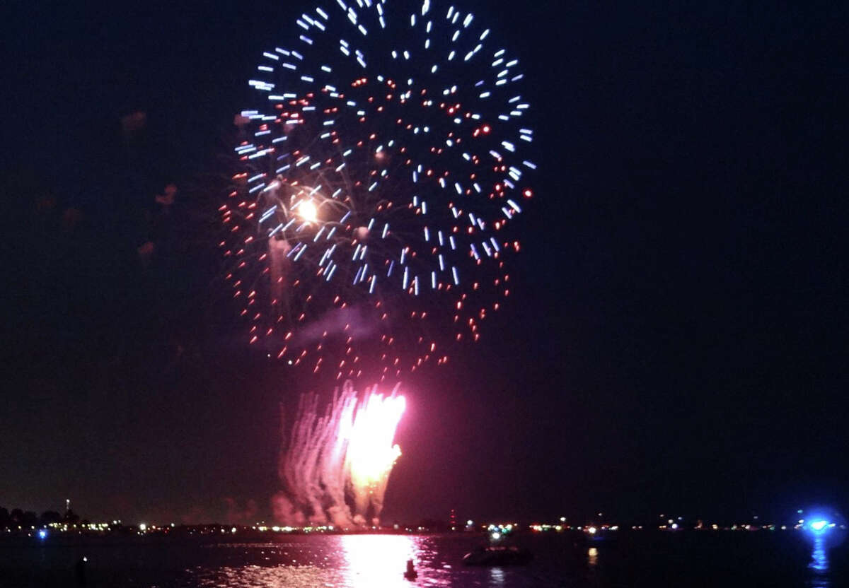 Rockets red glare, bombs burst in air at Fairfield fireworks