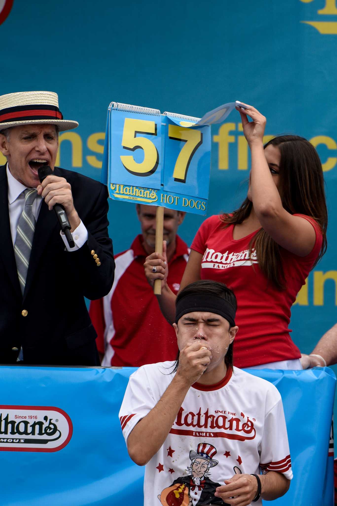 Matt Stonie tops Joey Chestnut in hot dog eating contest