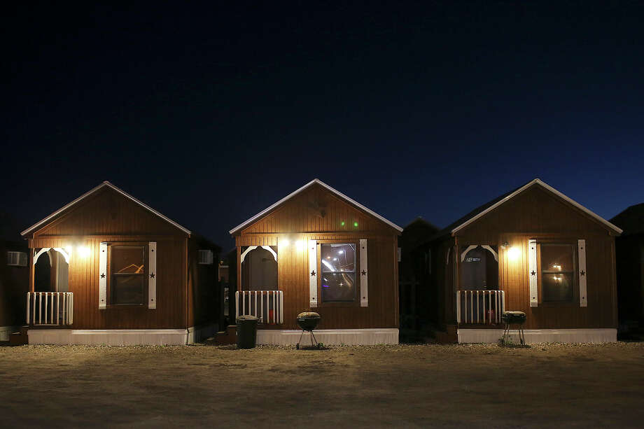 A Hotel Boom Comes To An End In South Texas San Antonio Express News As The Sunsets Units Remain Empty At Grand Eagle Ford Lodge Of Tilden In