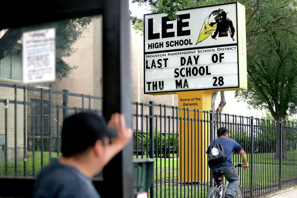 Opinion It's time to rename Robert E. Lee High School in Baytown