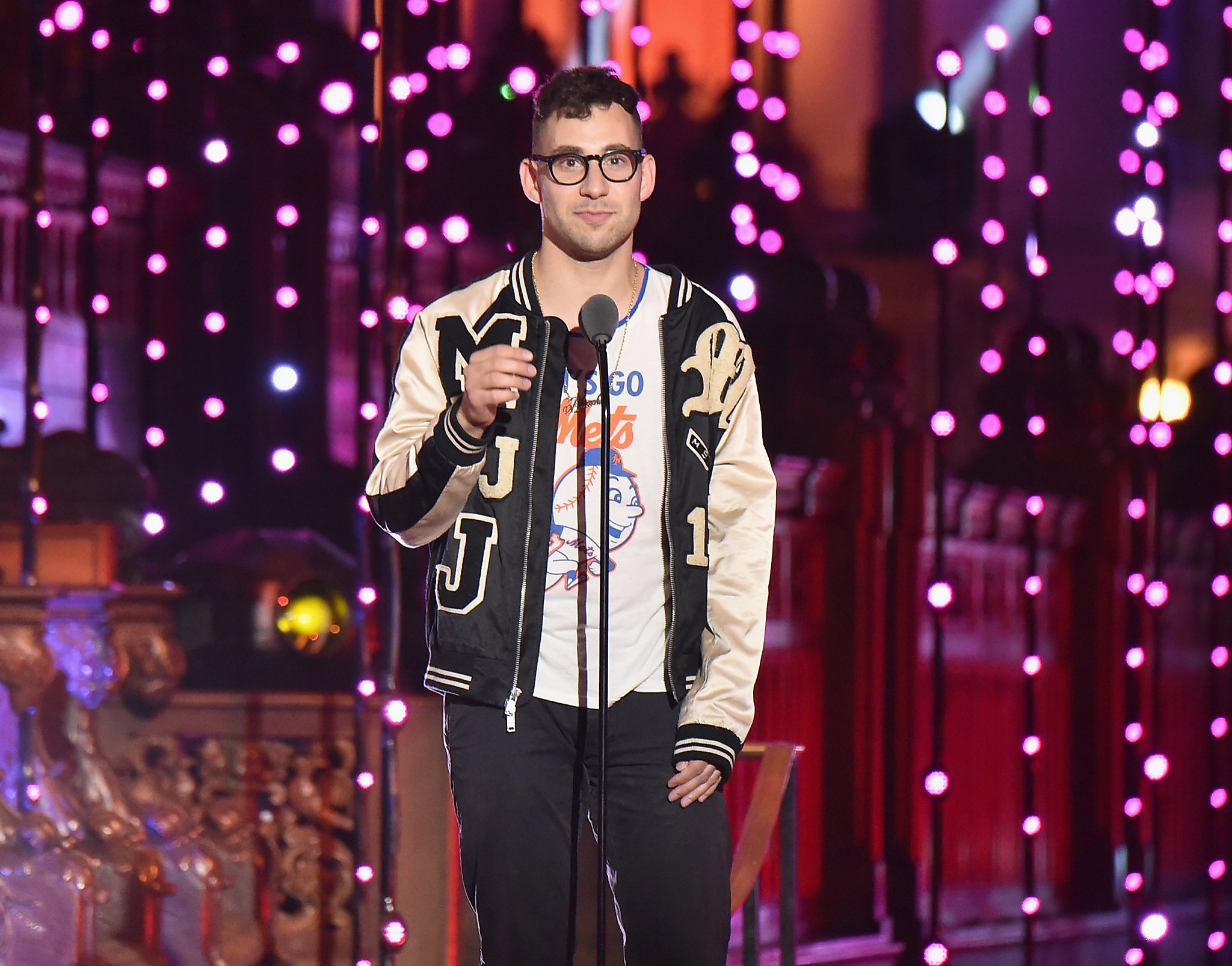 Bleachers front man Antonoff a fan of retro, avantgarde