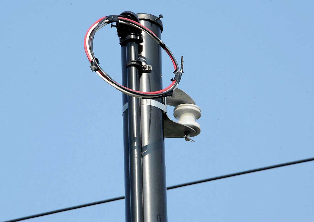 Albany scales back redlight camera plan