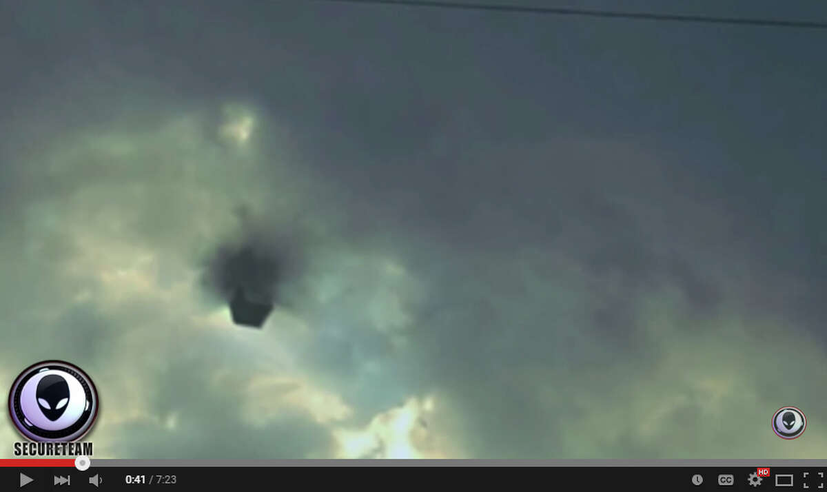 Black 'cube' UFO over El Paso the work of aliens or a hoax?