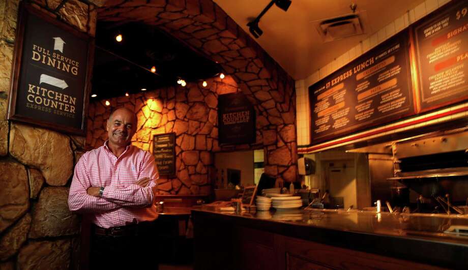 Romano S Macaroni Grill Files For Bankruptcy Protection Sfgate John Gilbert Ceo And Co Owner Of Romano S Macaroni Grill Photographed In This File