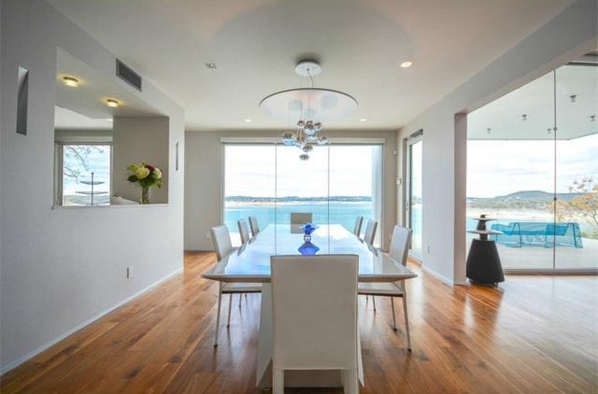 12 awesome waterfront homes in Texas that you can buy now