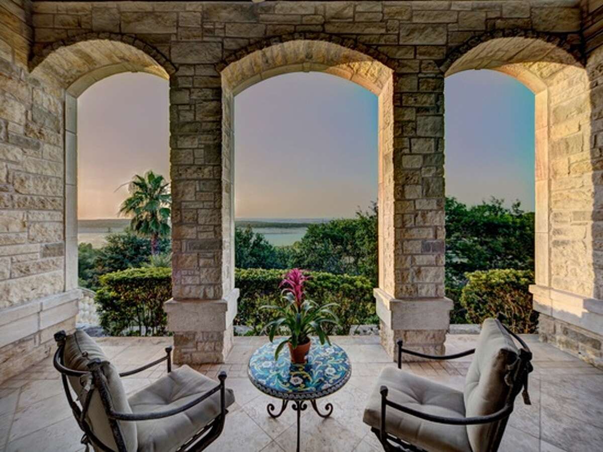 12 awesome waterfront homes in Texas that you can buy now